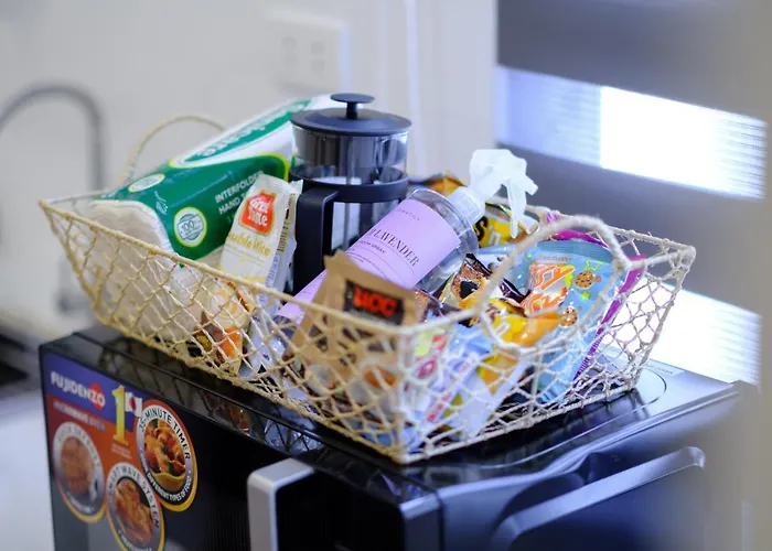 The House Of Windsor - Qc Apartamento Manila