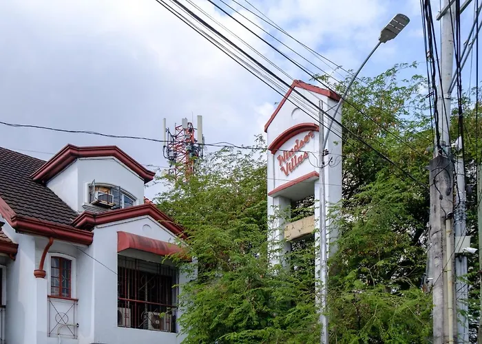 The House Of Windsor - Qc Manila